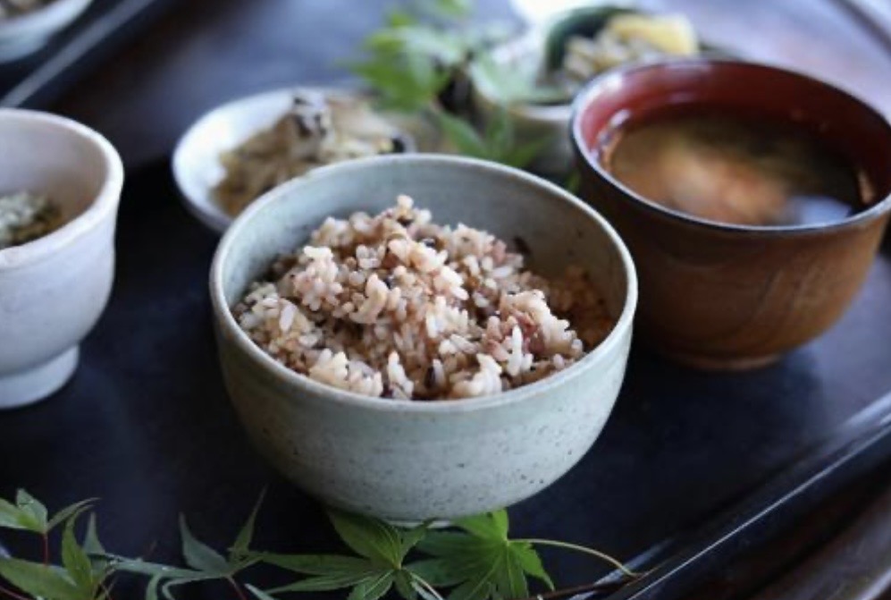 食事から肌を美しく！ニキビケアの新習慣！